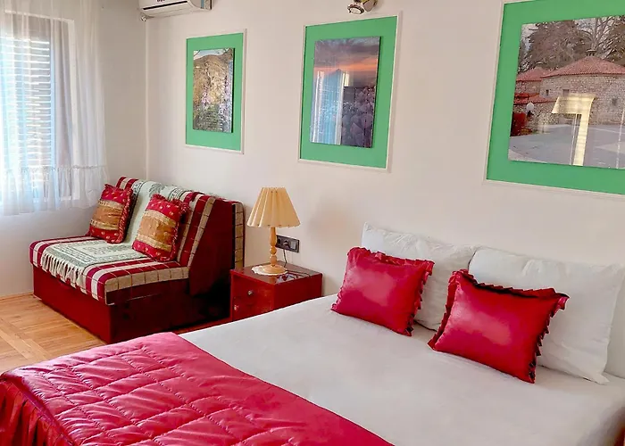 Harmonija - * 索科矿泉村